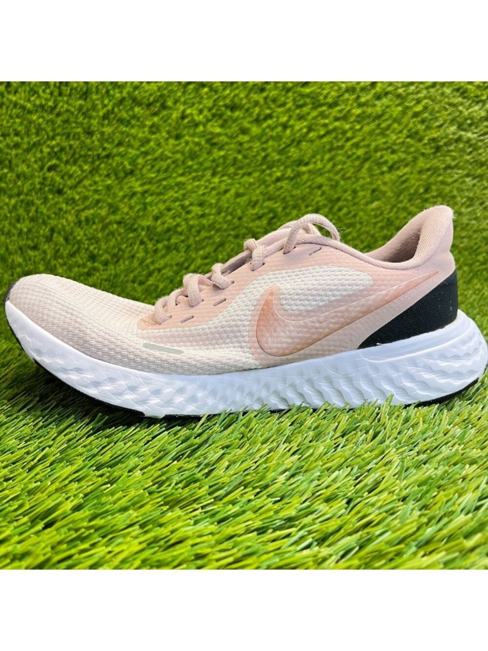 Nike Revolution 5 Womens Size 7 Pink White Black Athletic Running Shoes Sneakers - Picture 3 of 10